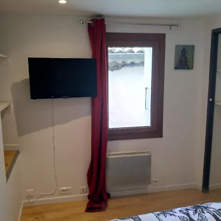 Petite Maisonnette D'environ 25m2 Confort